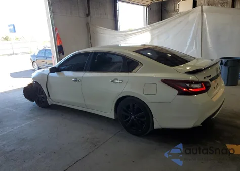 2018 Nissan Altima 2.5 из США, поврежденный, VIN 1N4AL3AP8JC290339